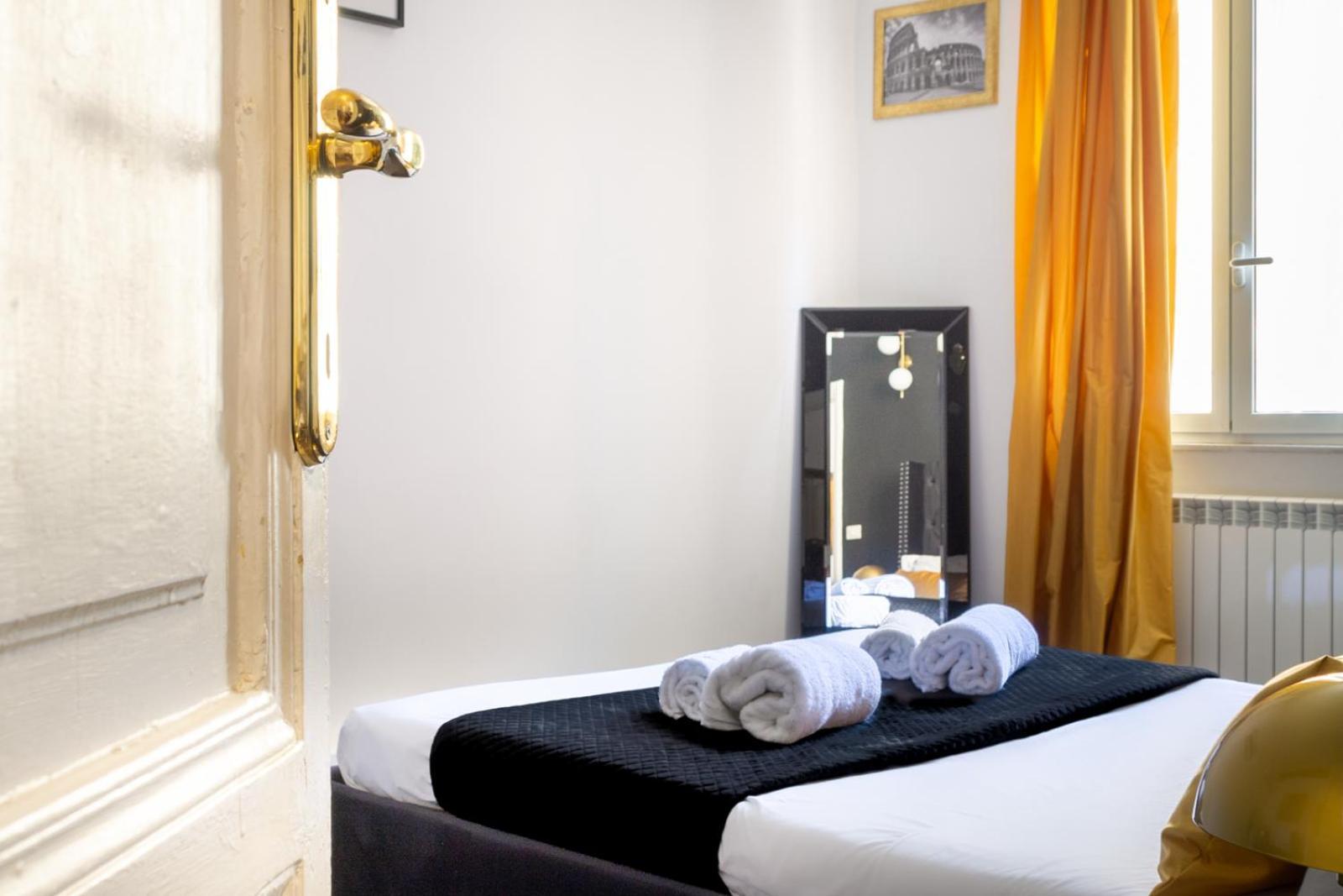 Tp Apartment Luxury San Giovanni โรม ภายนอก รูปภาพ